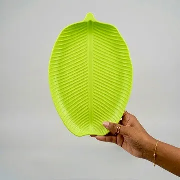 Banana Leaf Shaped Plastic Plate, Green Reusable Serving Plate image 3